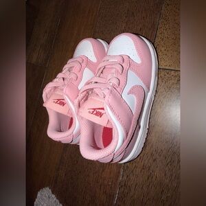 Toddler girl nike shoes